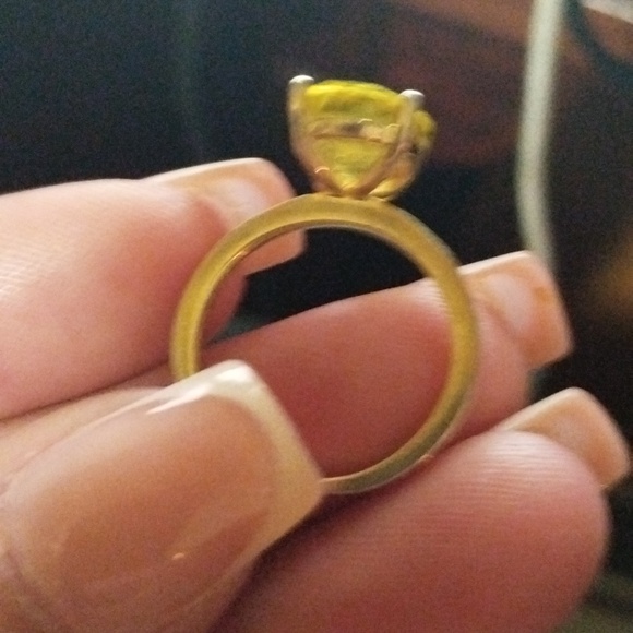 Genuine 2CT. Oval Canary Yellow Sapphire 18k Gold Plated Solitaire Ring - Picture 2 of 3